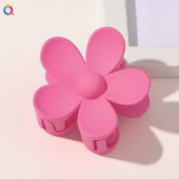 SEPT Donation | Jumbo Pink Daisy Hair Clips Set of 2 - Picture 6 of 8